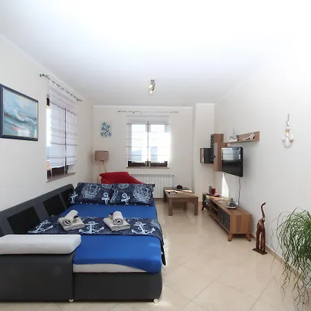 Charmantes Bei Rovinj Mit Privatparkplatz, Klima, Wifi, Babybett * Sorici