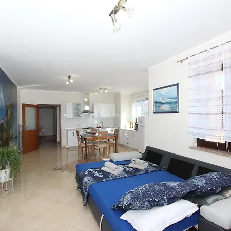 Apartamento Charmantes Bei Rovinj Mit Privatparkplatz, Klima, Wifi, Babybett